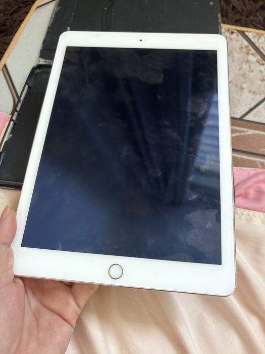 IPad на запчасти