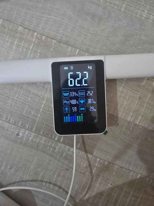 Vand cantar cu bioimpedanta/ analizor corporal- 20 parametri