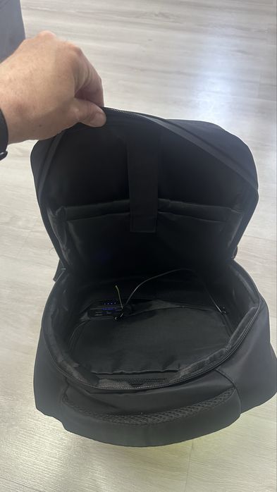 Rucsac Smart cu Display LED WiFi Waterproof Aplicatie Dedicata