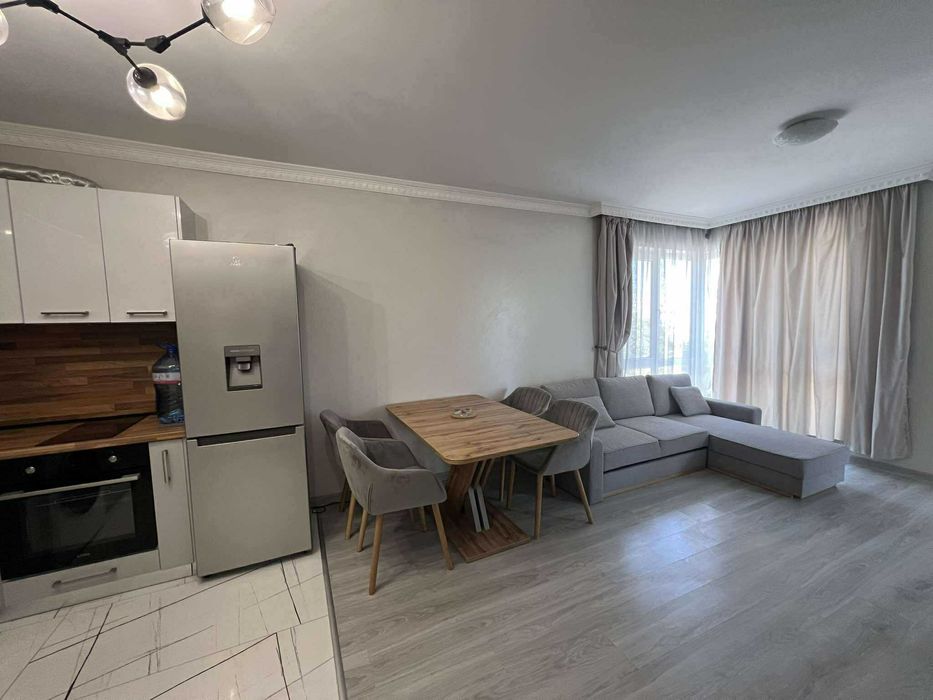 Дава се под наем Двустаен апартамент в Пловдив, Христо Смирненски - 75 кв.м за 423.3 € - Снимка #2