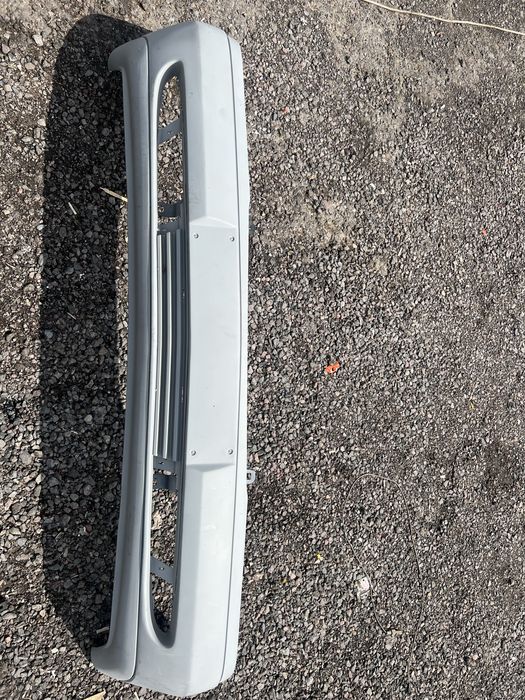 Продам передный бампер S200 w202