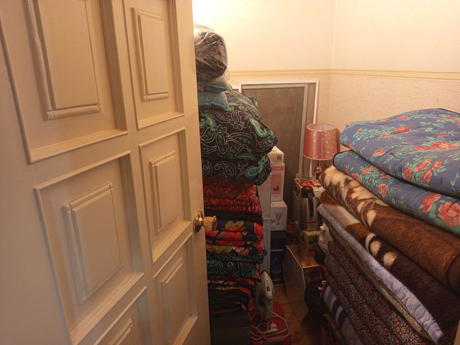 4 etajli domni 4 etajli. 3 xonali uy