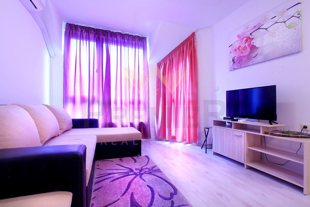 Продава се Тристаен апартамент в Балчик - 64 кв.м за 1032 €/кв.м - Снимка #1