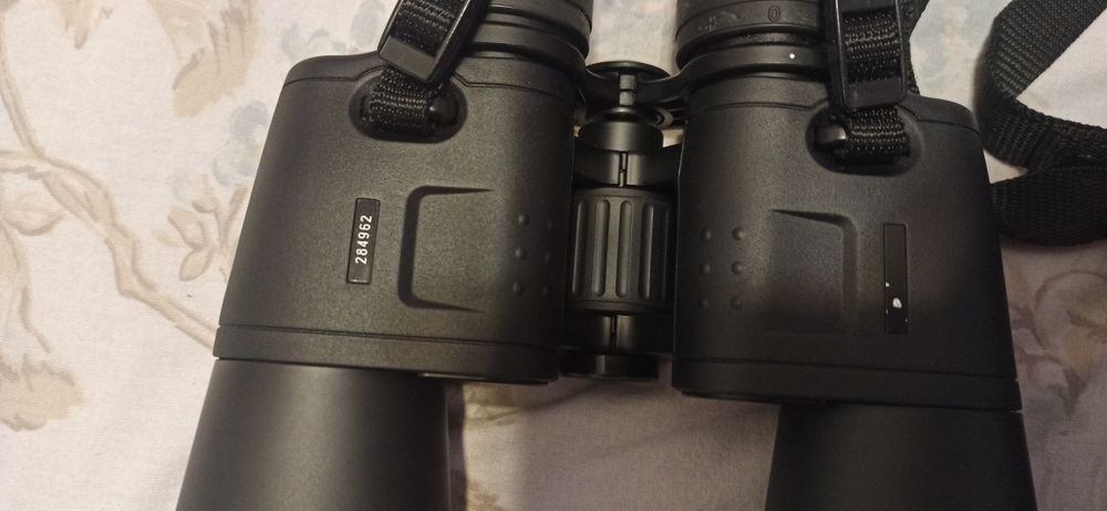 Продавам бинокъл Olimpus 10x50 DPS  R