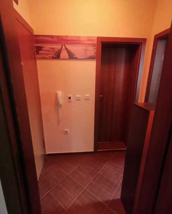 Дава се под наем Тристаен апартамент в Бургас, Славейков - 70 кв.м за 200 € - Снимка #9