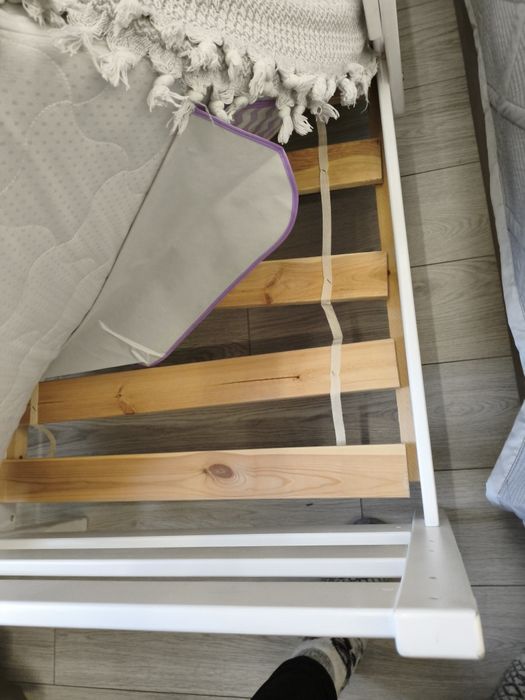 Срочно продам детскую кроватку почти новая