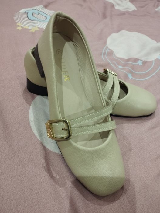 Yaxshi tufli xitoyniki razmeri kattaroq keldi manga oling