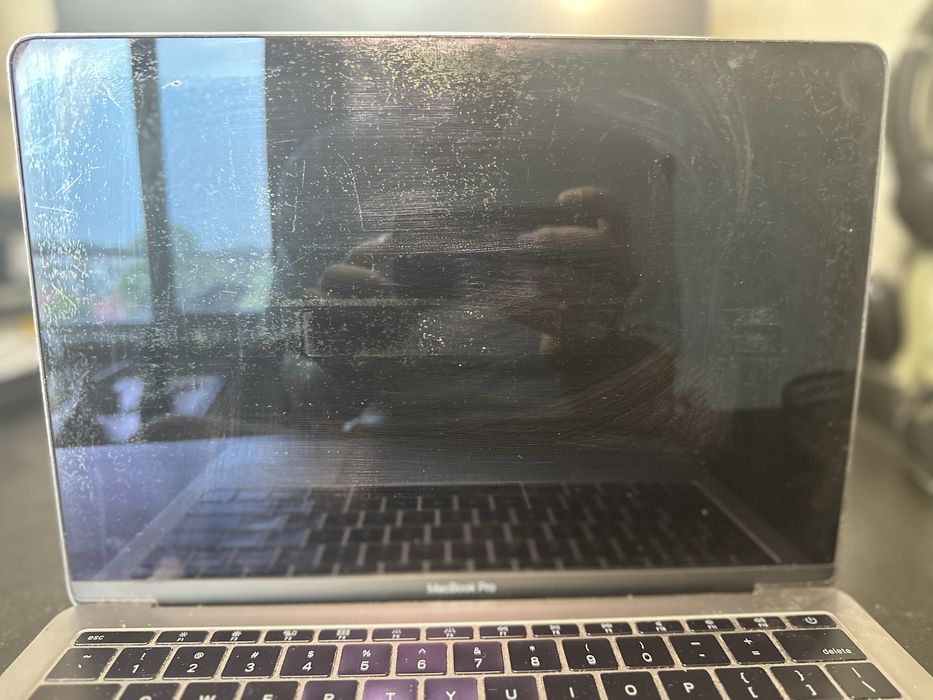 Apple MacBook Pro 13-inch 2.3GHz Core i5, 128 SSD - Space Gray - 2017