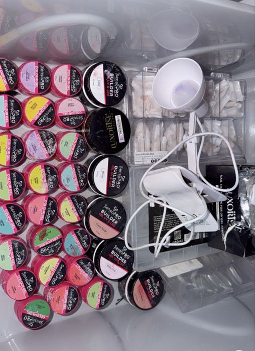 Vand produse de unghi profesionale si nail art