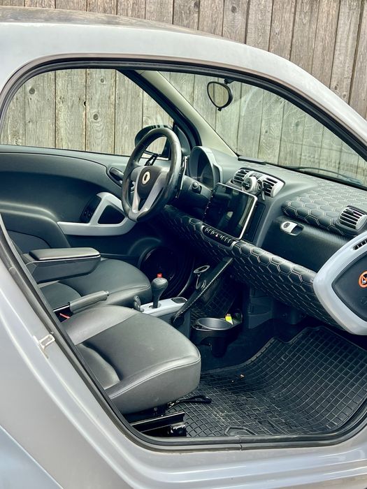 Smart fortwo brabus 451
