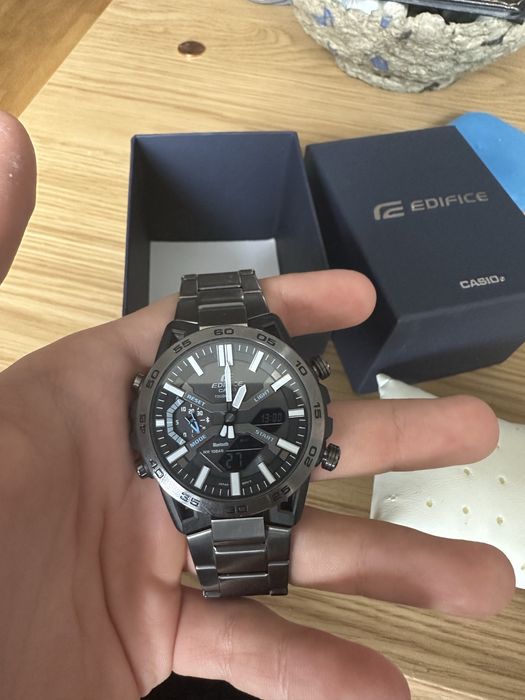 Часовник Casio Edifice ECB-2000DC-1AEF