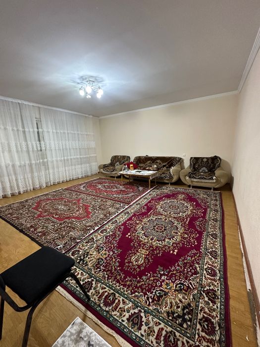 Сдается в долгосрочную аренду трех комнатная квартира