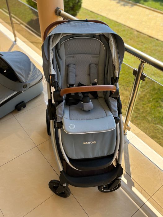 Maxi-Cosi количка - кошче Oria и система Addora 2
