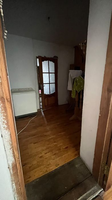 Жер үй сатылады.
