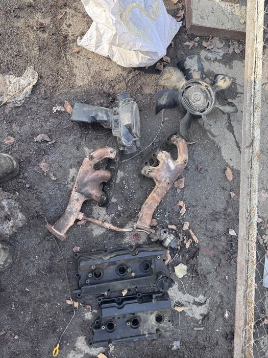 Запчасти на Nissan Skyline v35