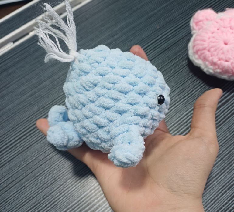 Продам вязанную игрушку