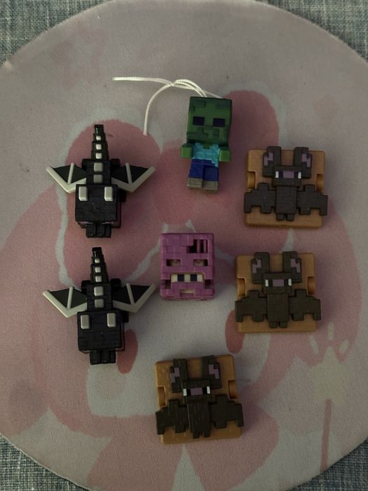 Фигурки kinder joy minecraft