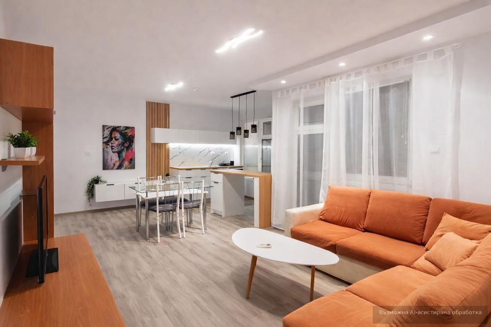 Дава се под наем Тристаен апартамент в Пловдив, Център - 82 кв.м за 700 € - Снимка #1