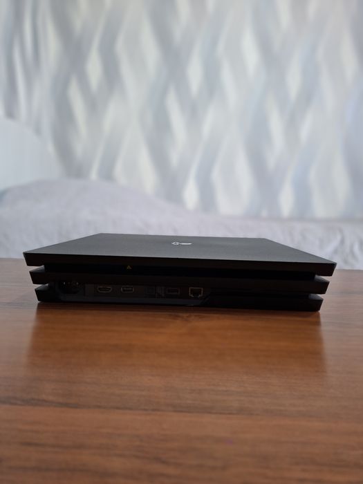 PlayStation 4 Pro 1 ТБ