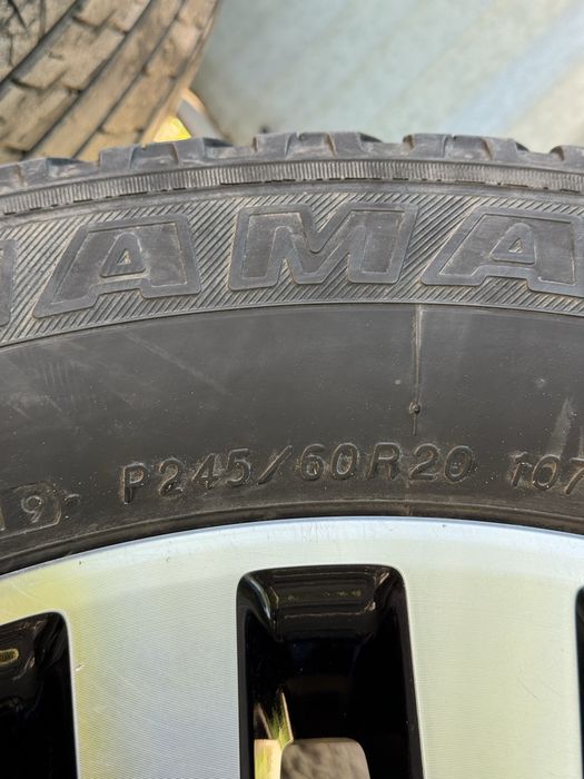 Продам диски с резиной r20, от 4runner