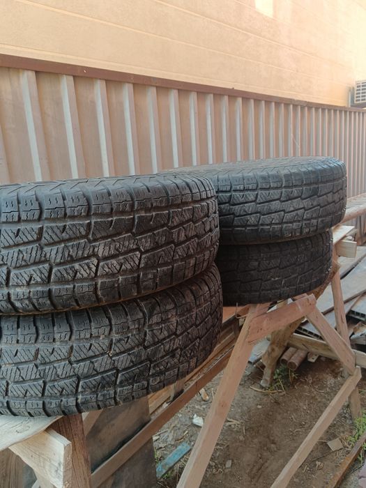 Шина P265/70R17 продается