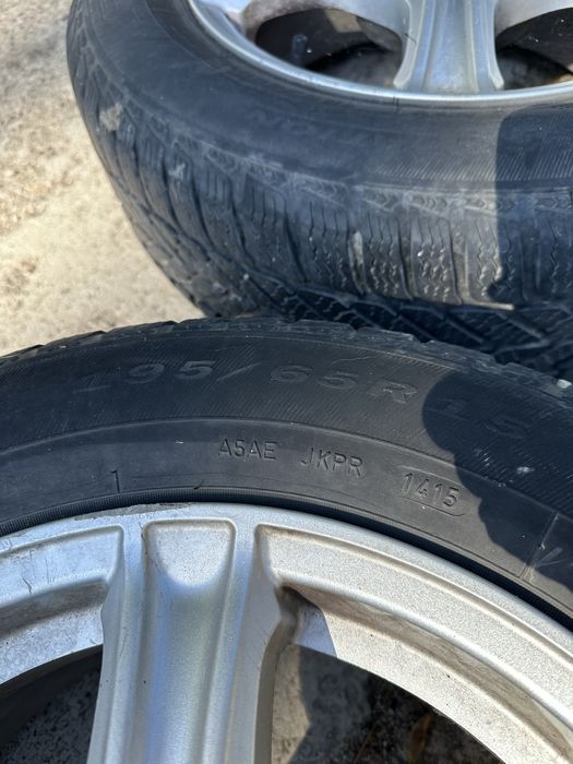 15” 5x114,3 Джанти със зимни гуми 195 65 15