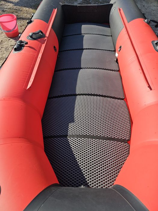 Продам лодку  Таймень нх про 340 нд