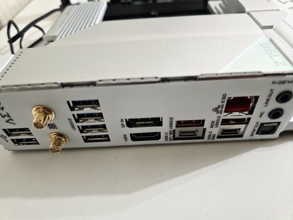 Z790 DDR5 Gigabyte AERO G