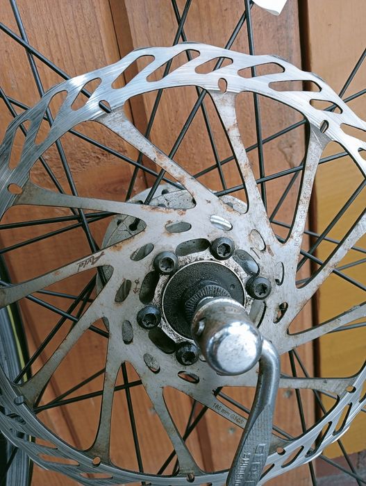 Roți față mtb 26 Roată 28 dinam și disc cauciucuri R spate 28 Pedalier