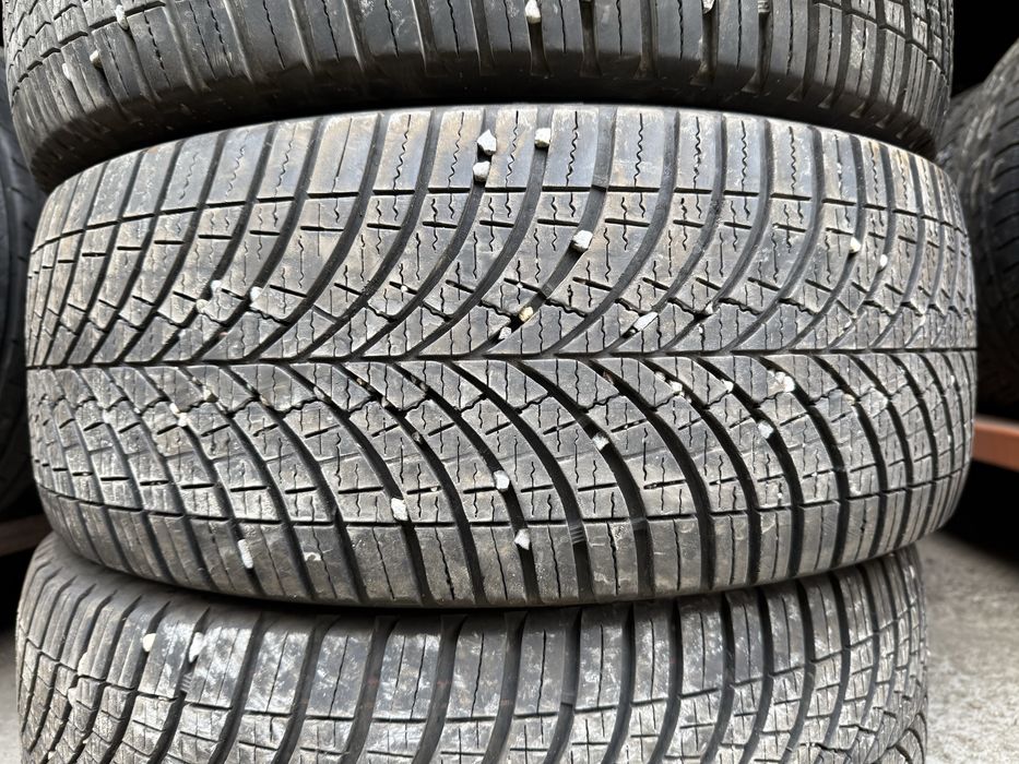 Anvelope 225/55/17C Goodyear