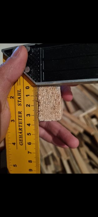 Брус агаш рейка дерево Доски стропила страпила опалубка