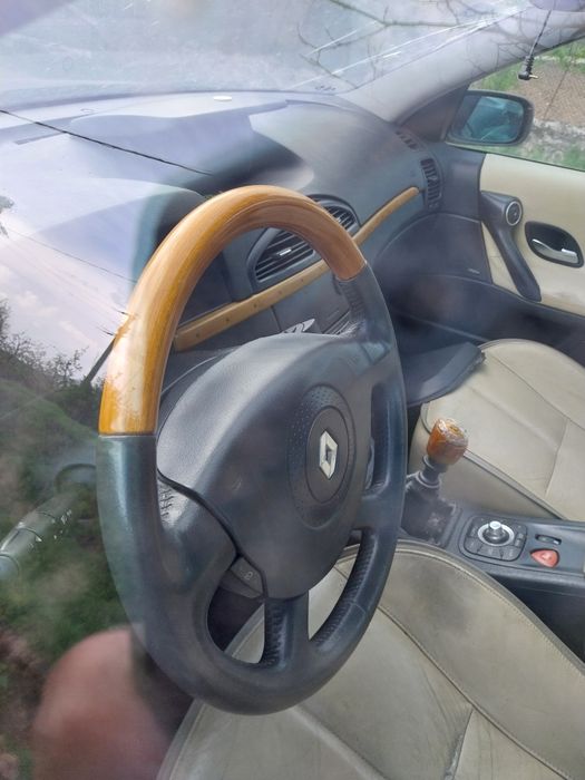 Vând Renault laguna 2litri