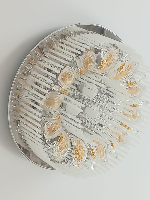 Продам люстры недорого