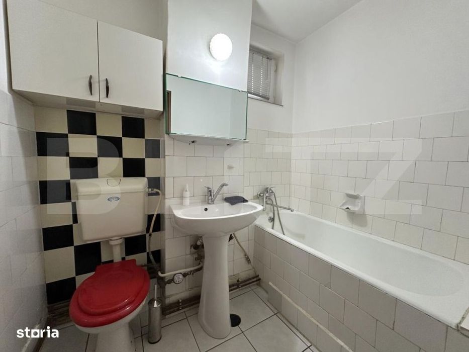 Apartament 2 camere , bloc cu lift,  izolat termic , etaj 3, Deva