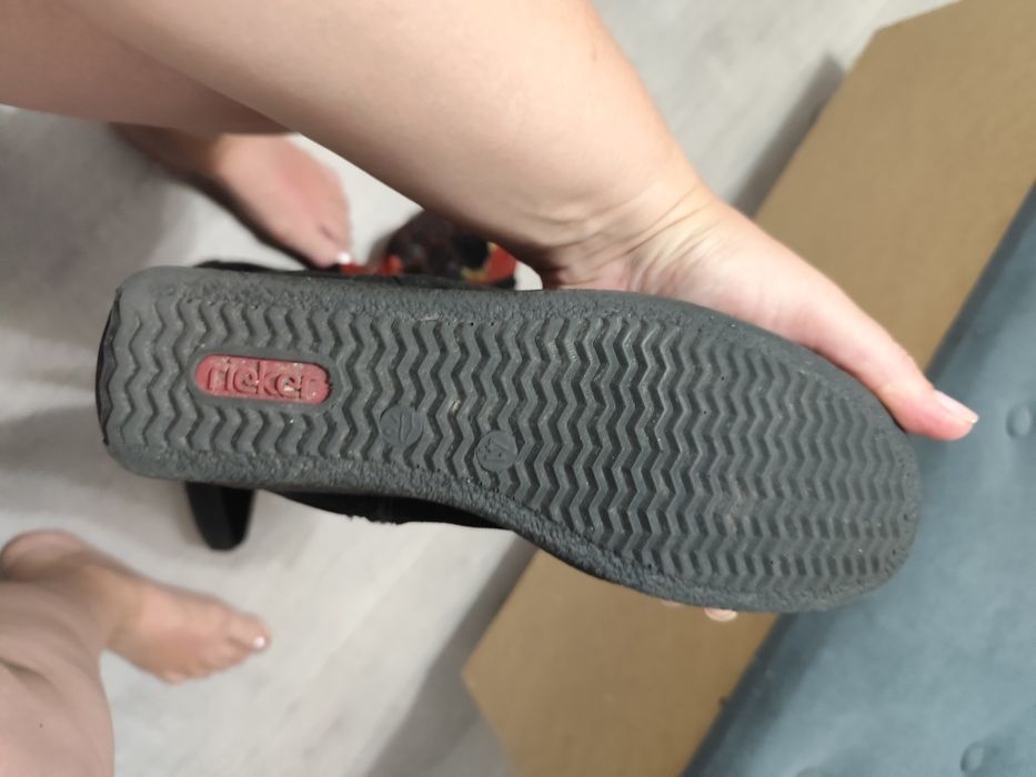 Продам фирменные сапоги!