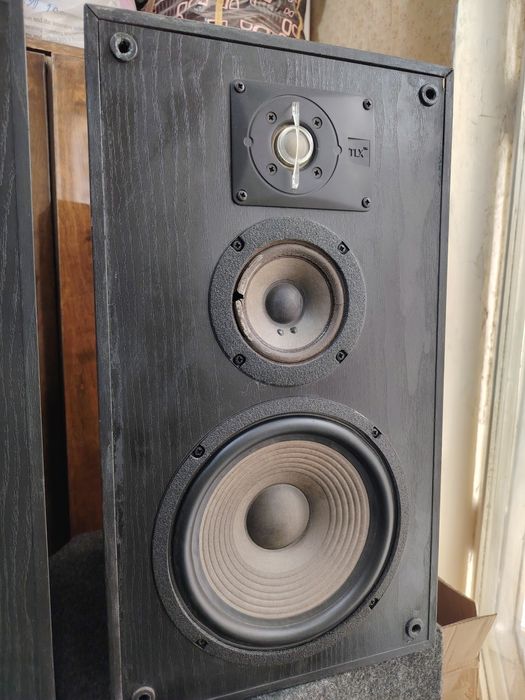 Продаётся колонки JBL-TLX-50
