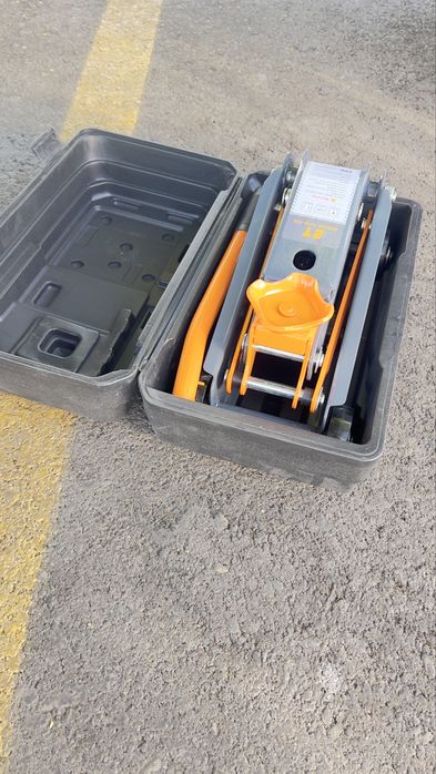 Shevrolet (Jentra, Lacetti, Cobalt), BYD, Cherry, KIA uchun Domkrat 2t