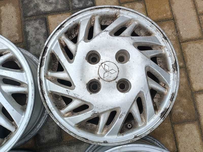 Продам диски на Mitsubishi Galant