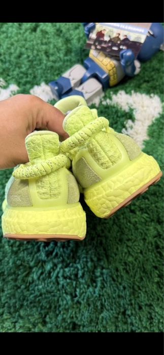 Adidas Ultraboost x Ivy Park