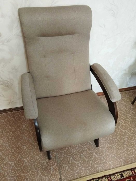 Продам кресло качалку складную