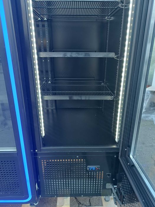 Вертикални хладилни витрини - Нови налични на складд