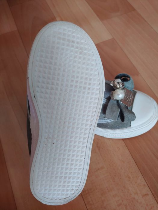 Детская обувь