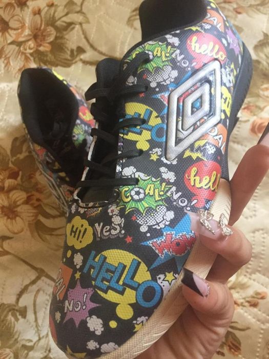 Обувки за футбол марка /umbro цена 35лв