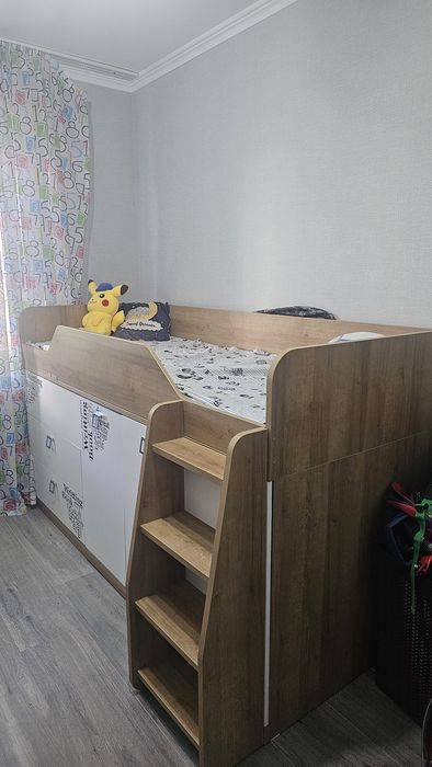 Продам кровать детскую