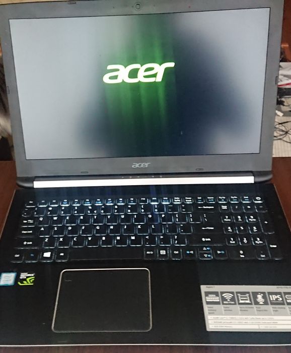 Laptop Acer Aspire 7 + Mouse Dell + 2 Incarcatoare Acer
