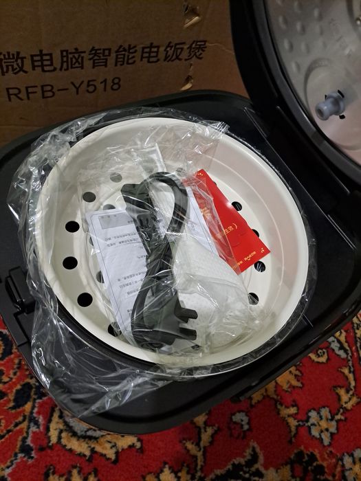 Абсолютно новая мультиварка пароварка