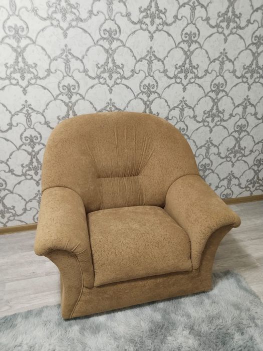 Кресло б/у в отличном состоянии