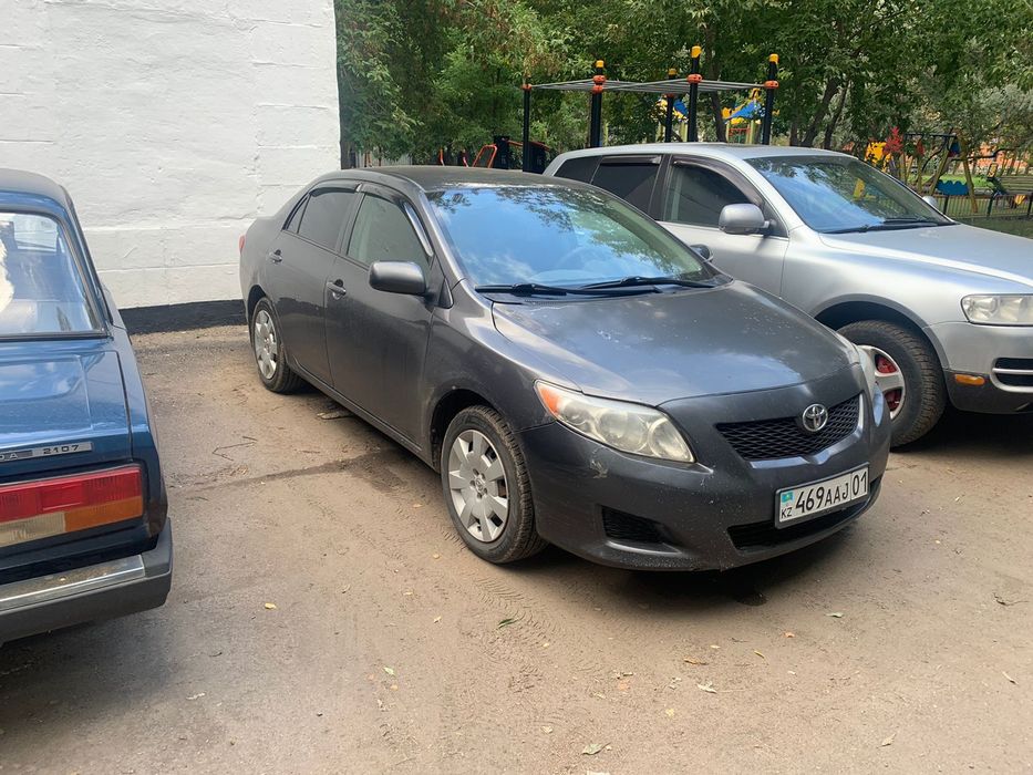 Продам автомобиль Тойота королла