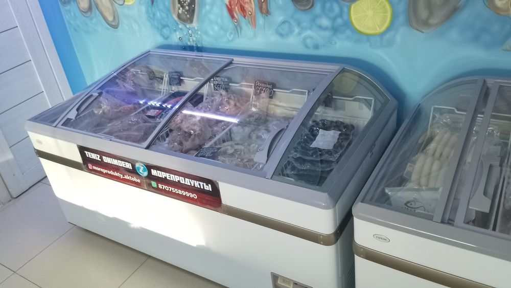 Продам холодильные витрины