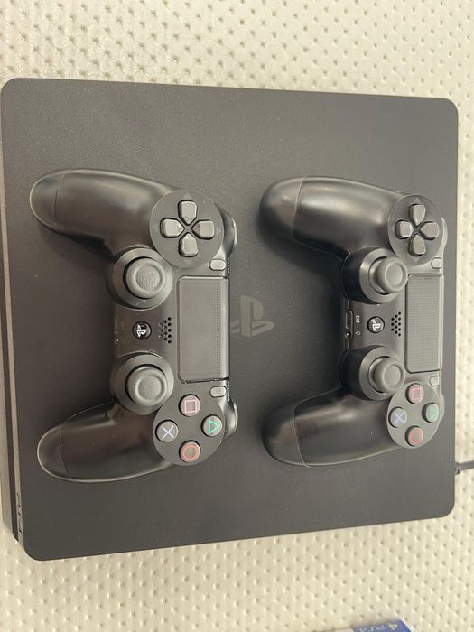 Playstation 4 Slim